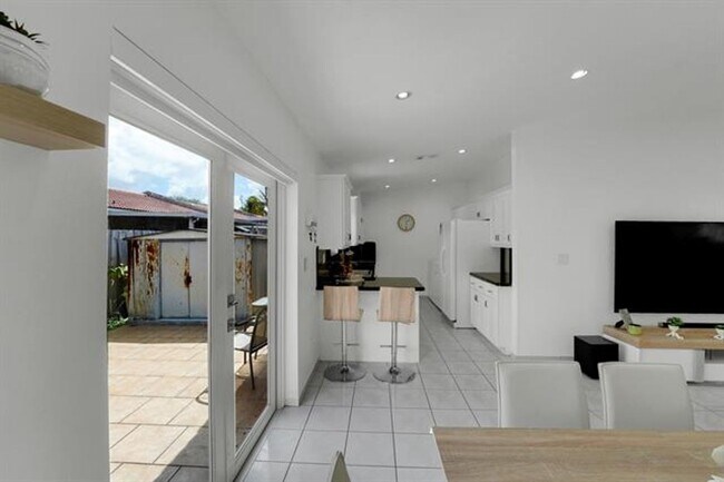 Building Photo - 17255 NW 72nd Ct