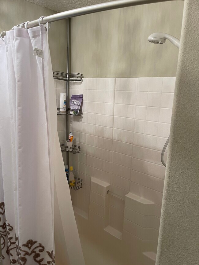 Building Photo - 35 Postman Ln