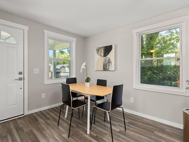 Building Photo - 3 Bedroom Single Family Home in Hanahan