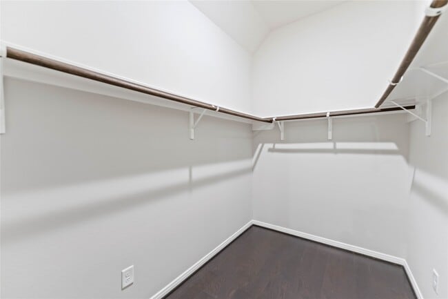 Building Photo - 7334 Lake Arrowhead Ln