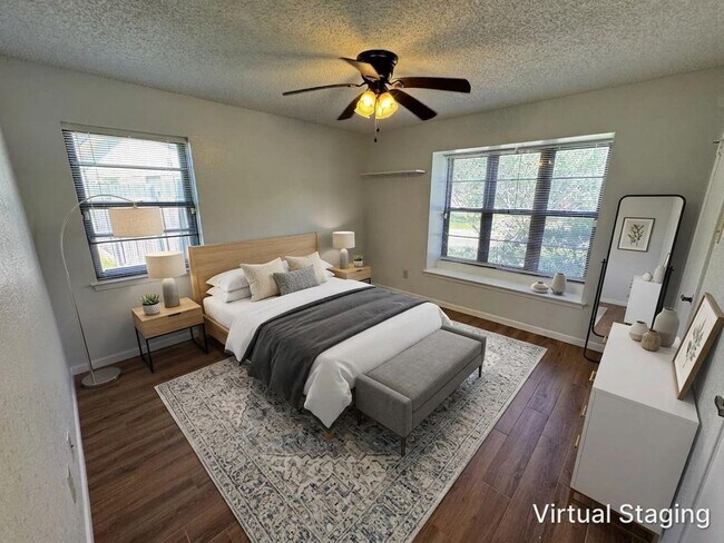 Building Photo - 807 Bass Cir