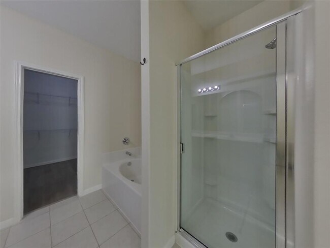 Building Photo - 640 Totem Trail Dr