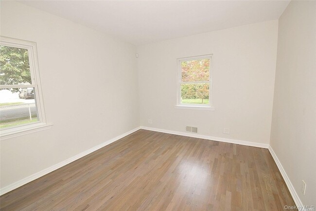 Building Photo - 75-03 197th St