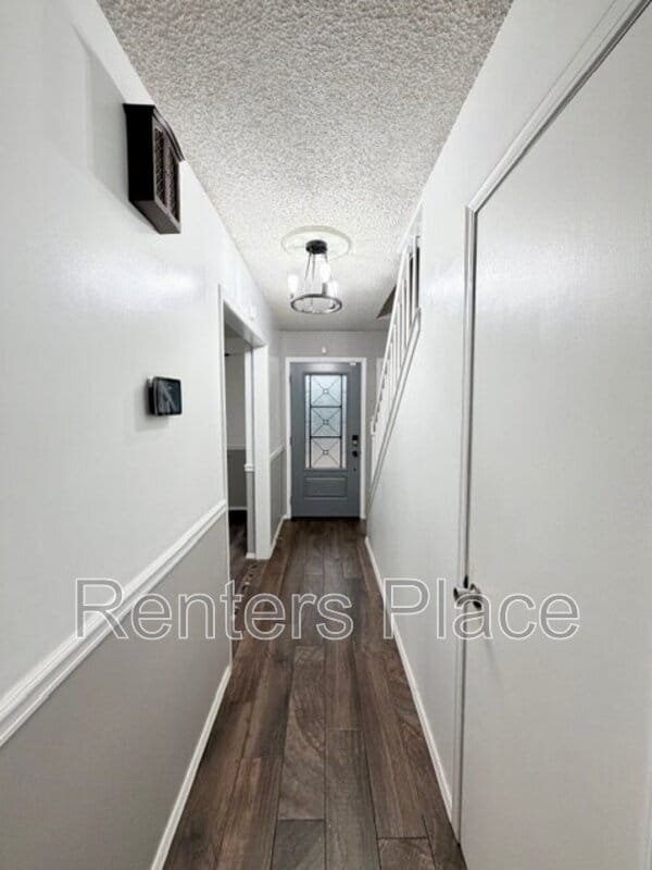 Building Photo - 6310 S 72nd E Pl