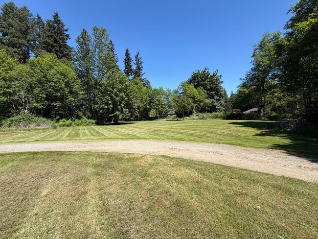 Building Photo - Peaceful Living – 3 Bedroom, 2 Bath Single-Family Home