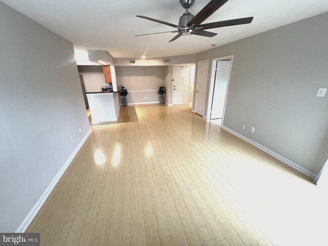 Building Photo - 3313 Wyndham Cir