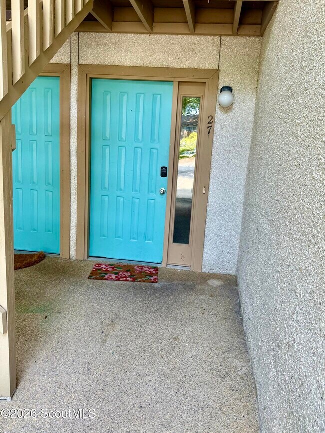 Building Photo - 227 Walmar Grove