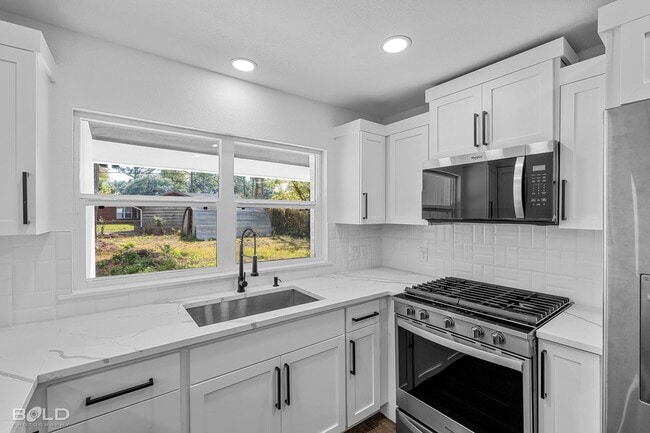 Building Photo - Check Out this 3 bed 2 bath in Bossier