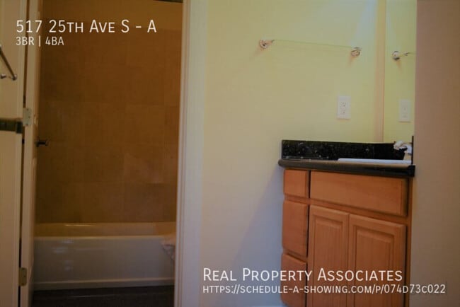 Building Photo - 517 25th Ave S