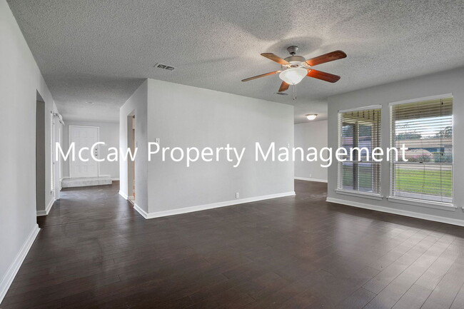 Building Photo - 1736 Brown Trail