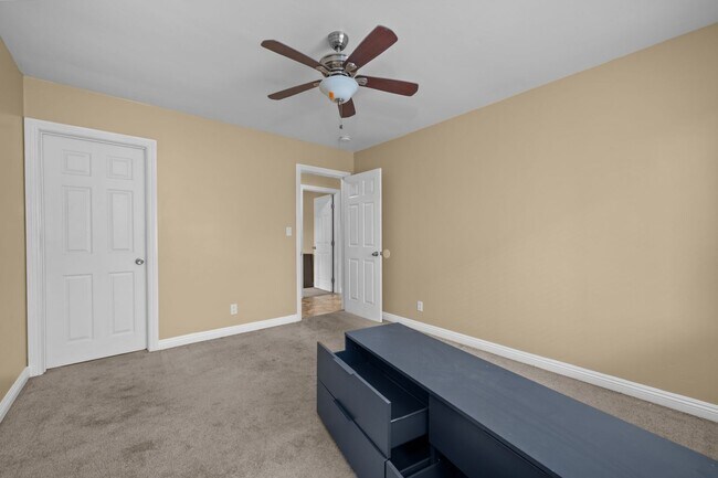 Building Photo - 6233-6235 Dorothy Drive