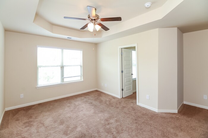 Building Photo - 385 Lossie Ln