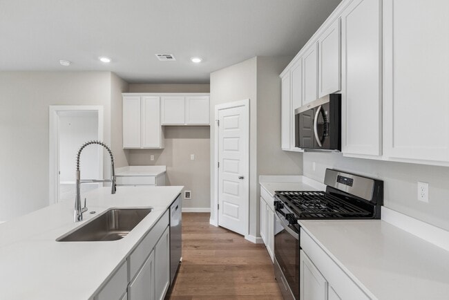 Building Photo - 8517 E Fort Worth St