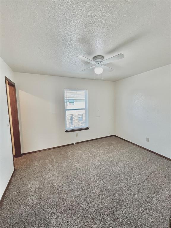 Building Photo - 1901 E Lindsey St