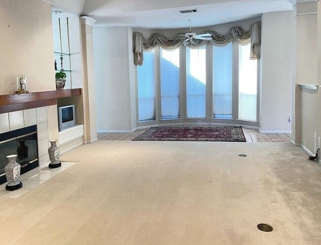 Building Photo - 6401 Dakota Dr