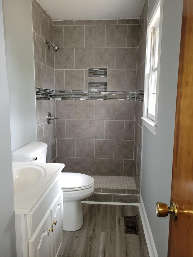 Building Photo - 1934 Wyatt St