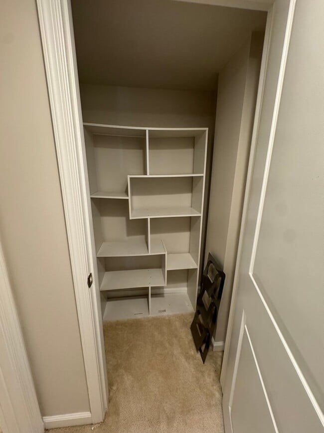 Building Photo - Beautiful 3 Bedroom 3.5 Bath in Sewickley,...