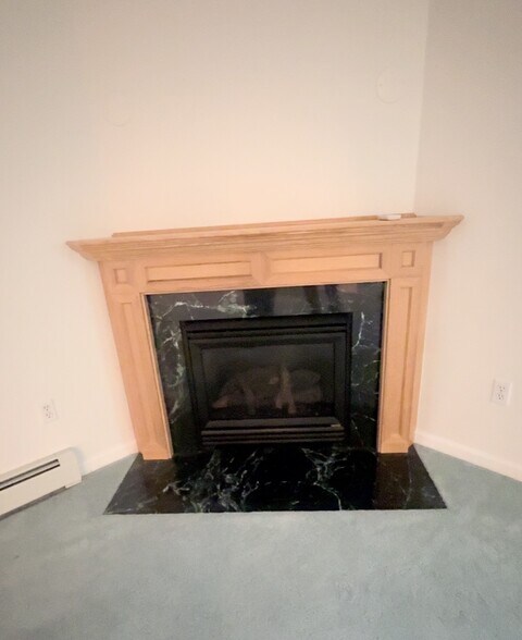 Building Photo - 94 Country Club Dr