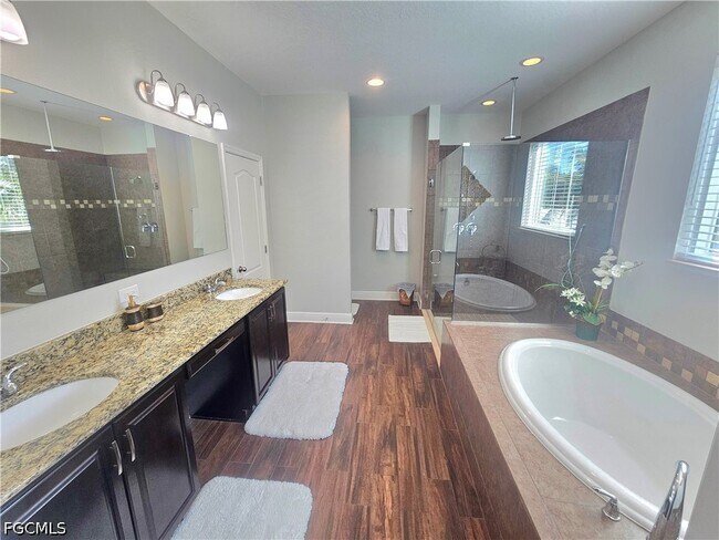 Building Photo - 1919 SW 26th Terrace