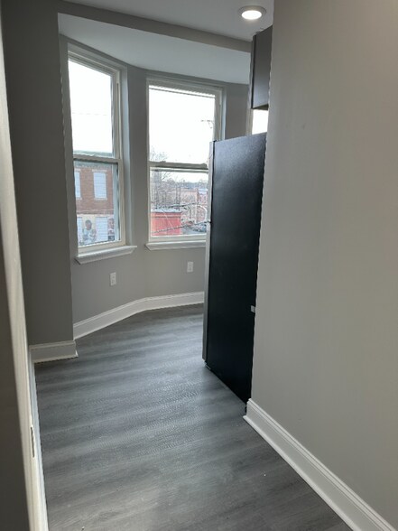 Building Photo - 3034 N 22nd St