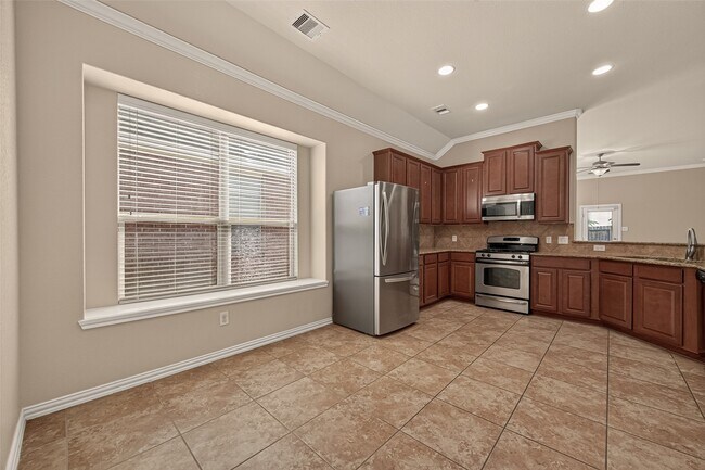 Building Photo - 12107 Redbud Brook Trail