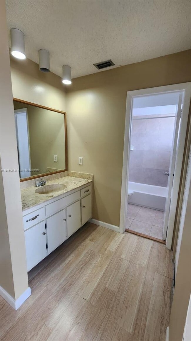 Building Photo - 6334 NW 170th Ln