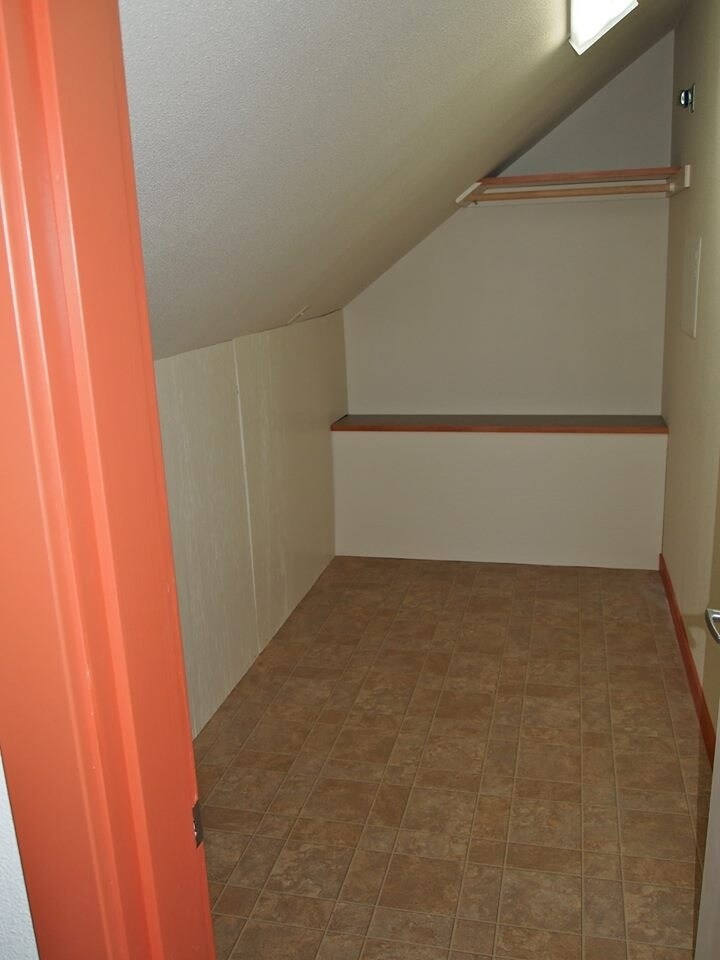 BIG Walk-in closet - 6924 SE 108th Ave