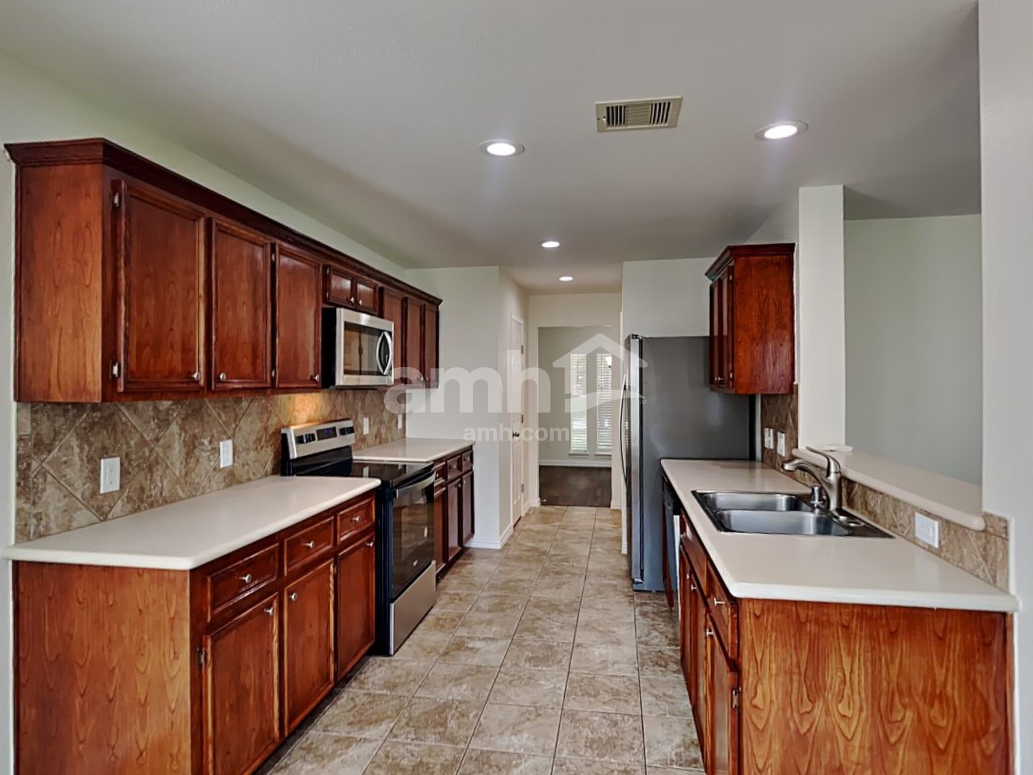 Building Photo - 26949 Carriage Manor Ln