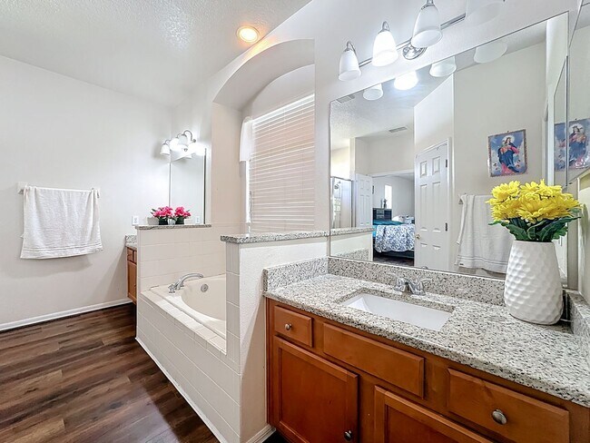 Building Photo - A home built for living well: 4Bedrooms/3Baths sophisticated home in Fells Cove!