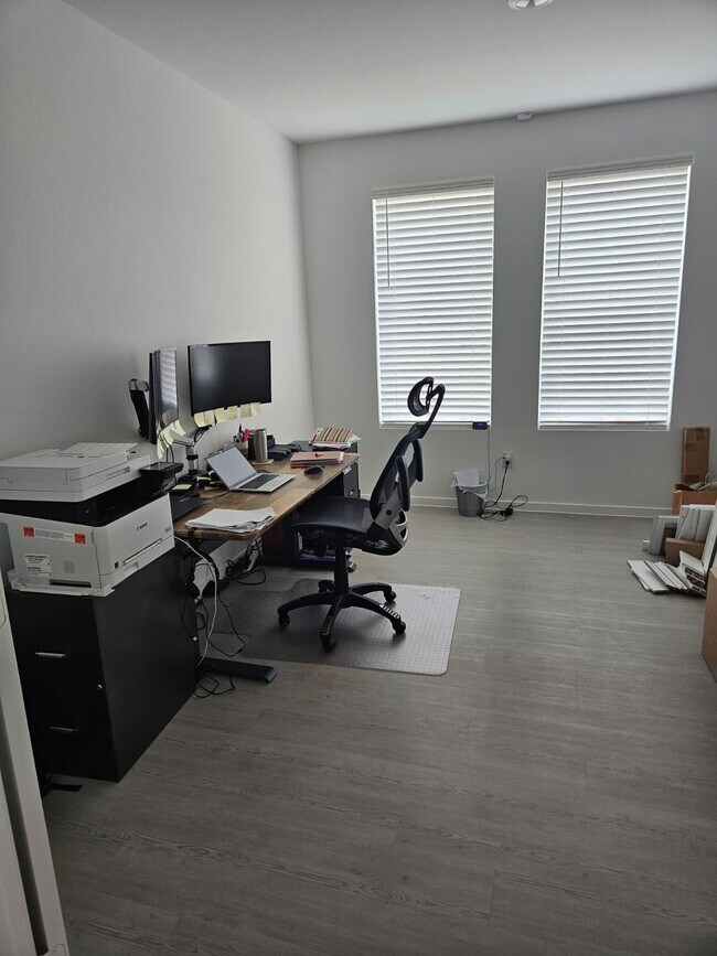 Building Photo - 26610 Coast Redwood Dr