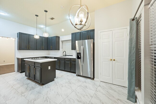 Building Photo - 7624 Lone Meadow Ct