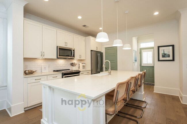 Building Photo - 3/2.5 Fully Furnished Home in Sullivans Pointe Located in Mt. Pleasant!