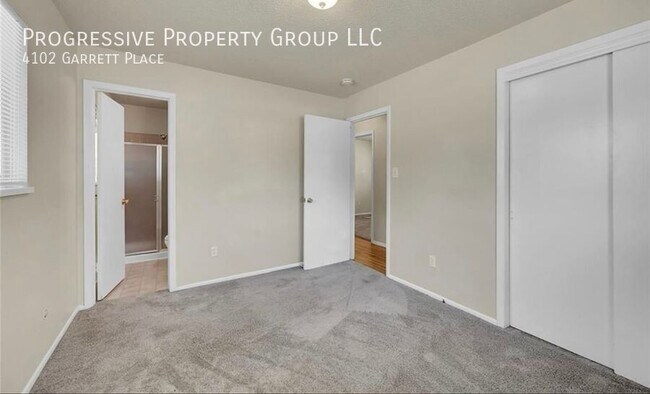 Building Photo - 4102 Garrett Pl