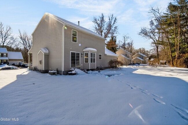 Building Photo - 3 David Ln