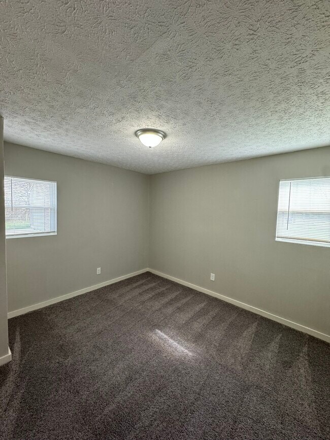 Building Photo - 1956 S 8th St