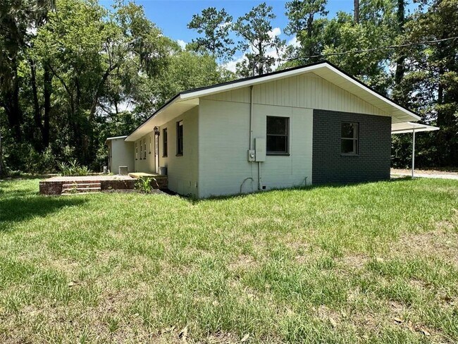 Building Photo - 12104 NW US Hwy 441