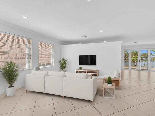 Building Photo - 15363 NW 14th Rd