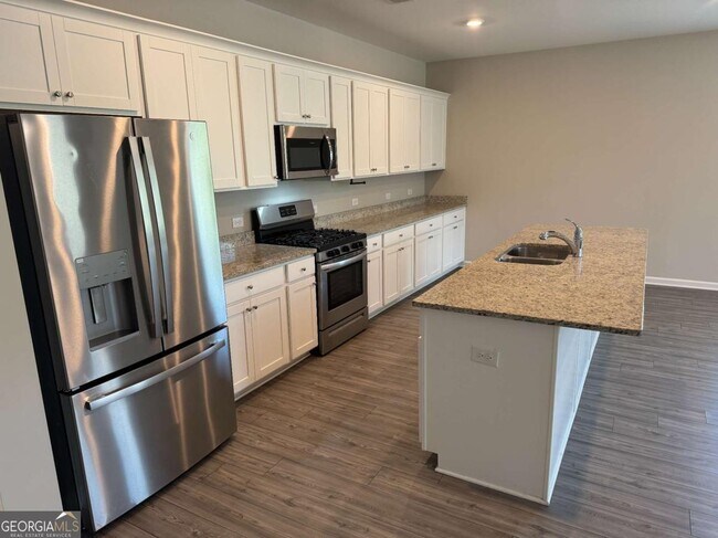 Building Photo - 312 Grey Falcon Ave