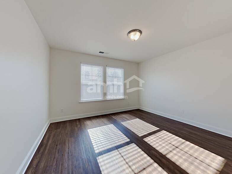 Building Photo - 108 Fairway Crossing Way
