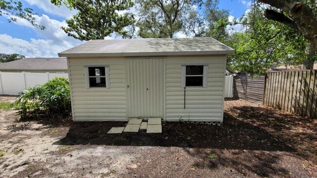 Building Photo - 6456 Toledo Rd