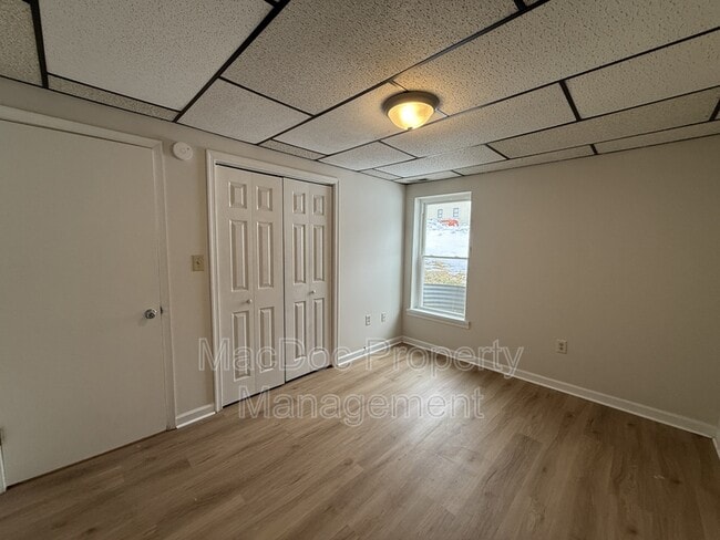 Building Photo - 9298 Hayden Dr