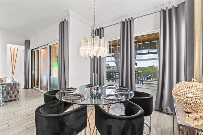 Building Photo - Waterfront Luxury Living | Private Dock + Direct Tampa Bay Access