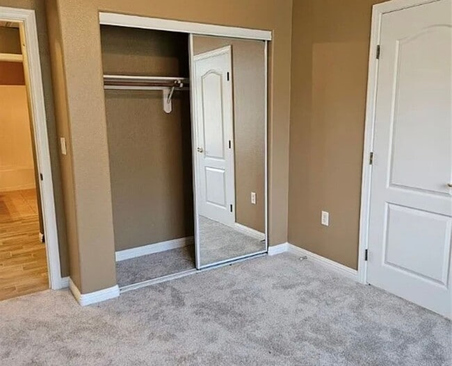 Building Photo - Ground floor condo in Green Valley Ranch area