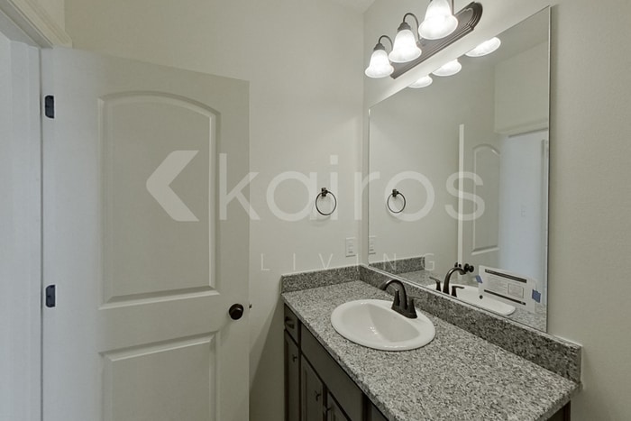 Building Photo - 121 Salvat Dr