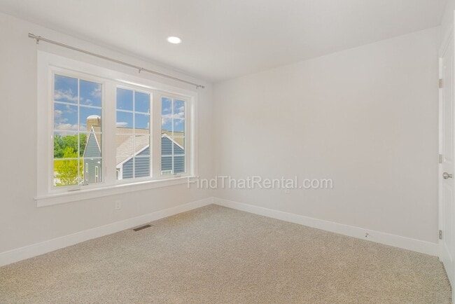 Building Photo - Newly Built Home w Large Island in Open Kitchen Design, 2-Car Garage, Bedroom-Level Laundry, Gas ...