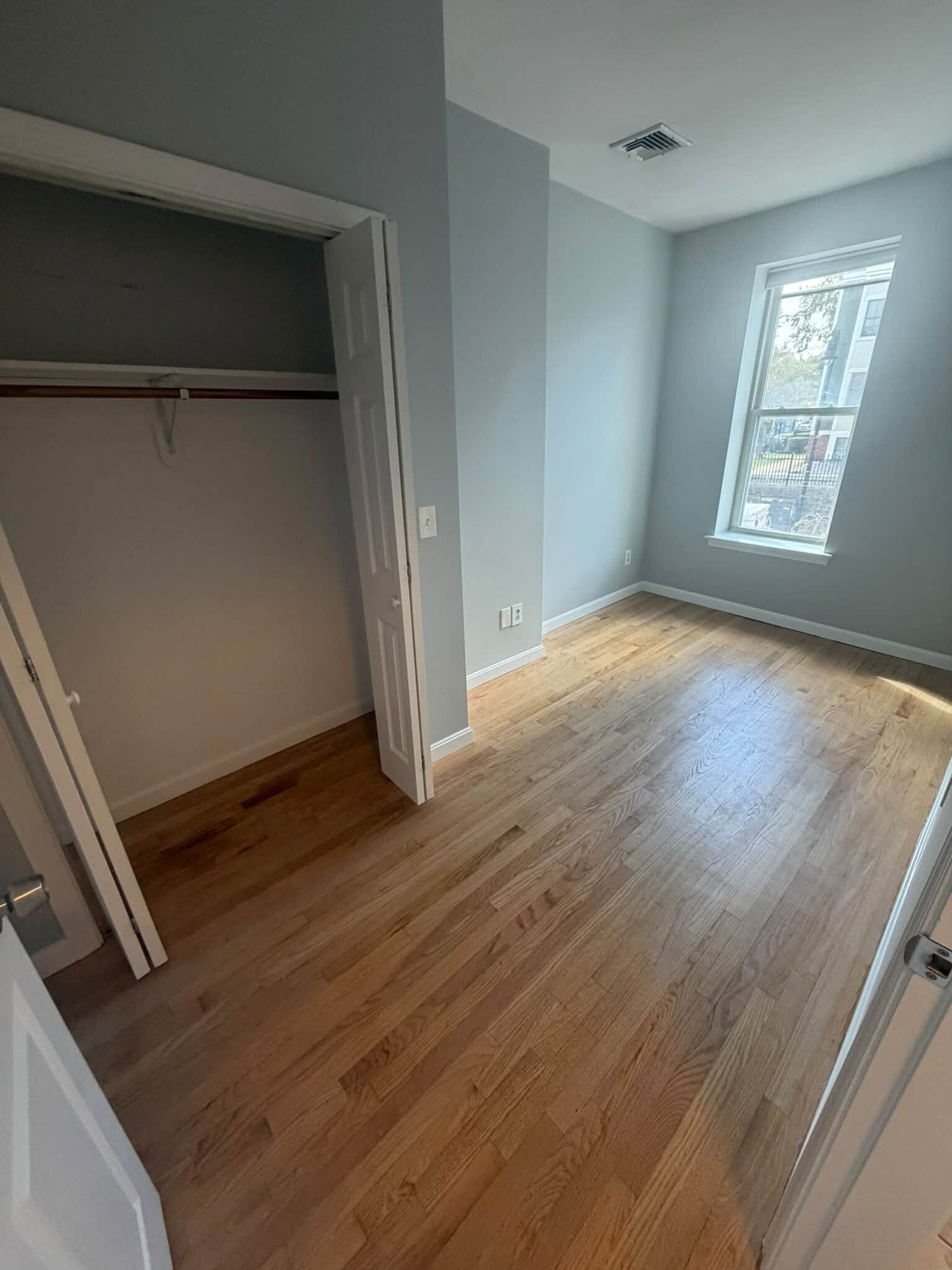 Building Photo - 1429 Tremont St