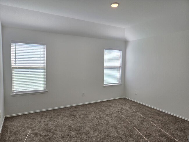 Building Photo - 5119 Dove Hl Ln