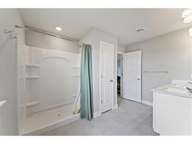 Building Photo - 17090 Dysart Pl