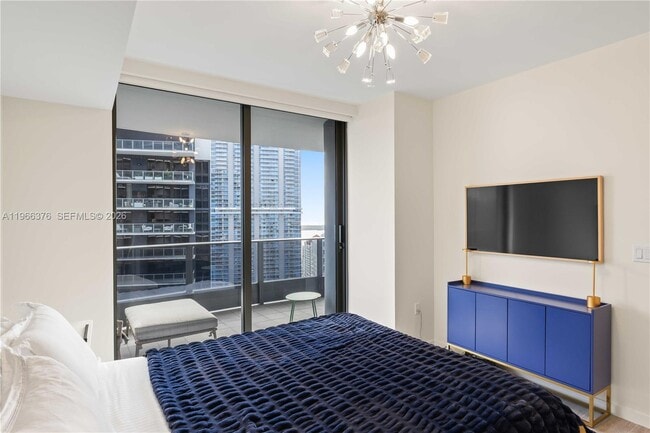 Building Photo - 1000 Brickell Plaza