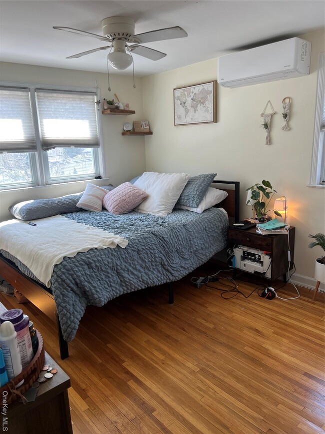 Building Photo - 644 E Olive St